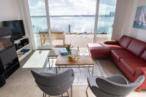 Dock 76 Main